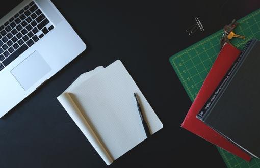 Obraz StartupStockPhotos z Pixabay